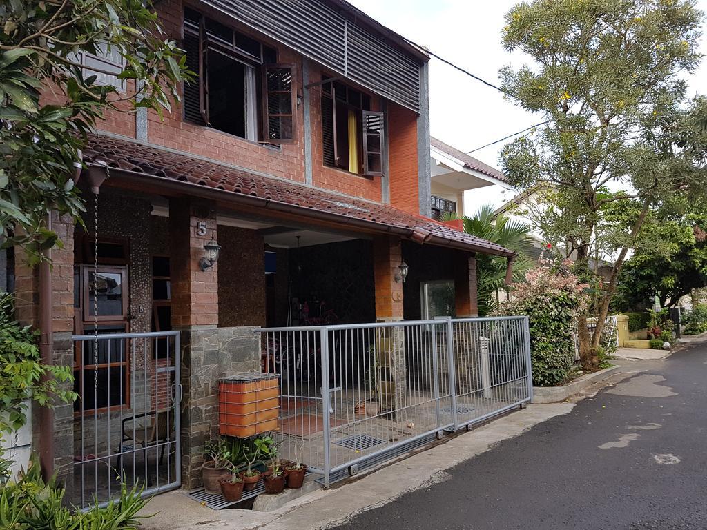 Ferienwohnung The Brick House Bandung Exterior foto